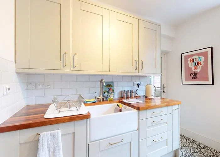 3 Bedroom Family Friendly Apartment In Hillcrest