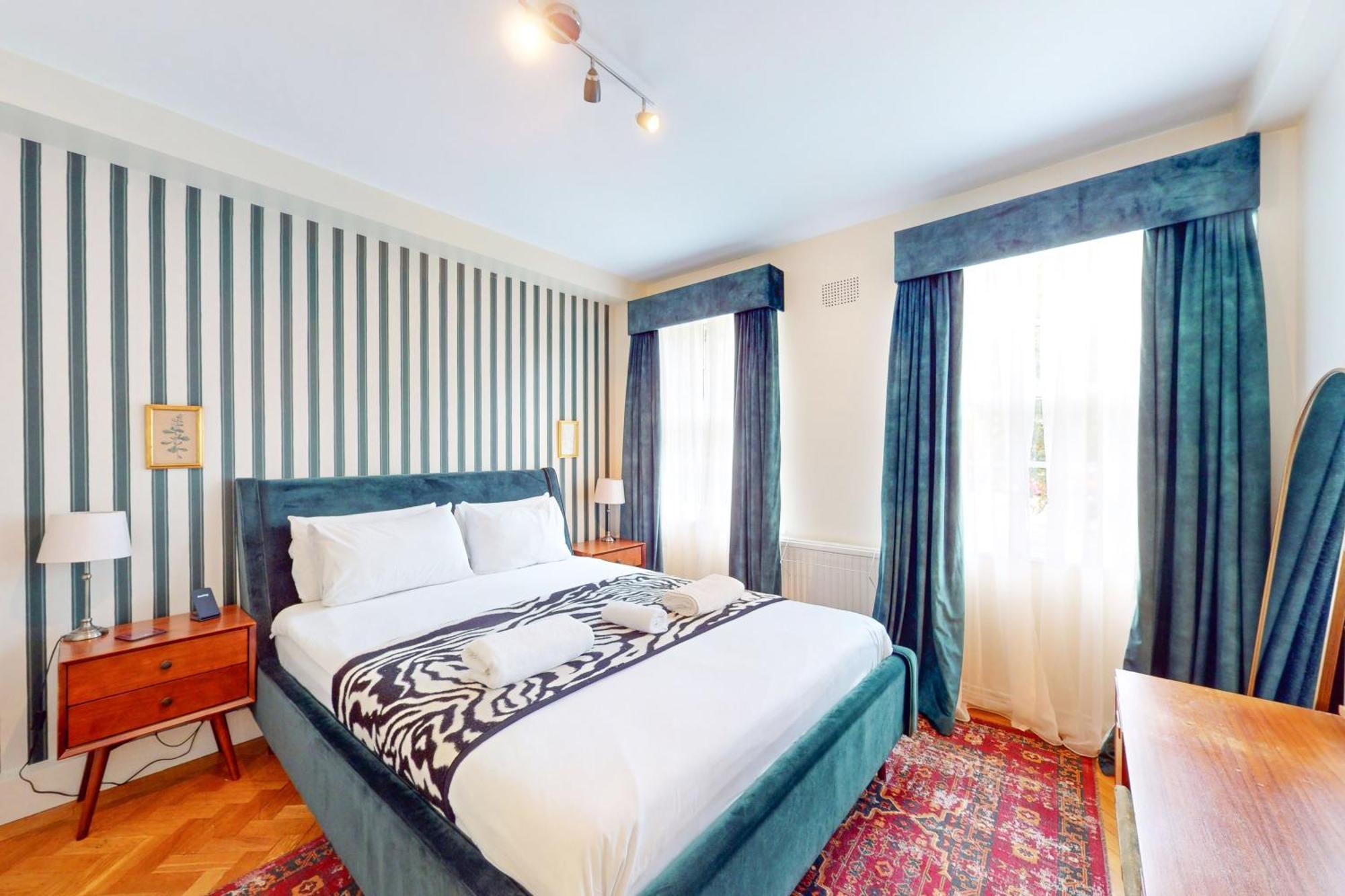 3 Bedroom Family Friendly In Hillcrest * London